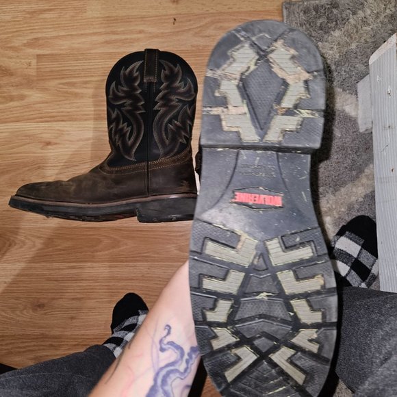 Waterproof composite toe boots